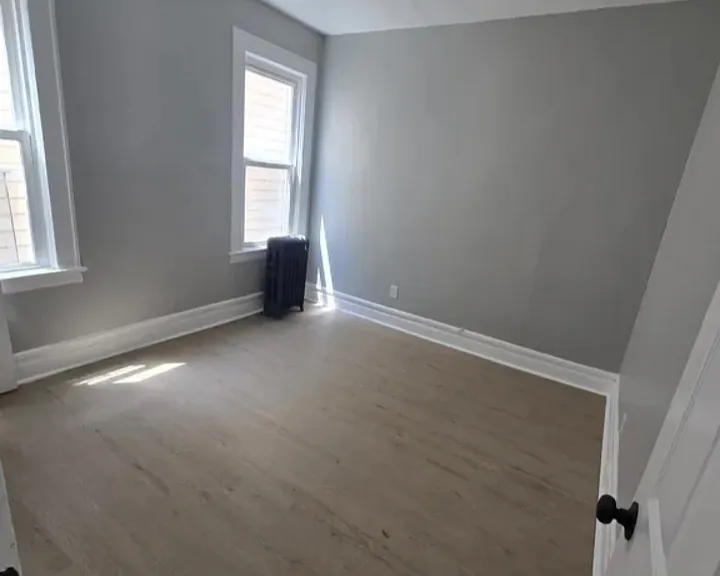 180 Columbia Ave #1L — Photo 4