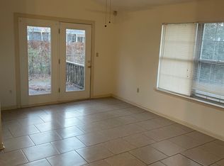 822 Brickyard Rd, Hinesville, GA 31313