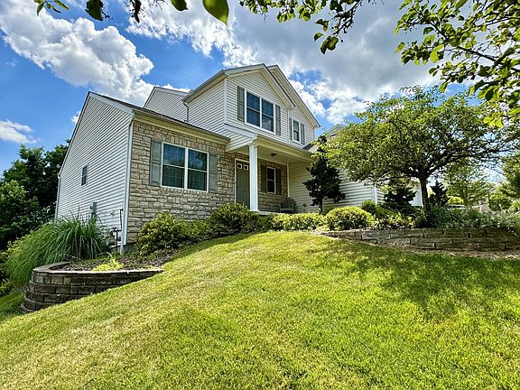 2nd image of 2497 Crestview Woods Dr