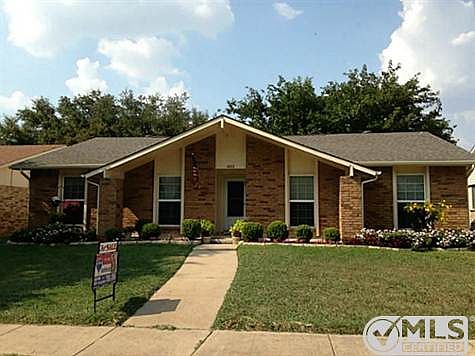 1st image of 4913 Crawford Dr