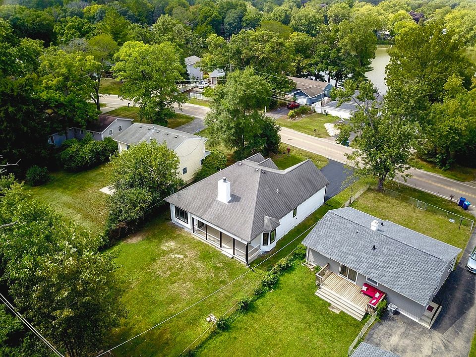 33485 N Mill Rd, Grayslake, IL 60030 | MLS #12511930 | Zillow