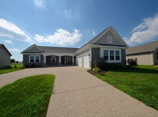 705 Rogue River Dr, Shiloh, IL 62221