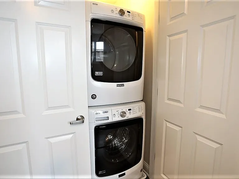 2230 N Sawyer Ave #1W — Photo 13