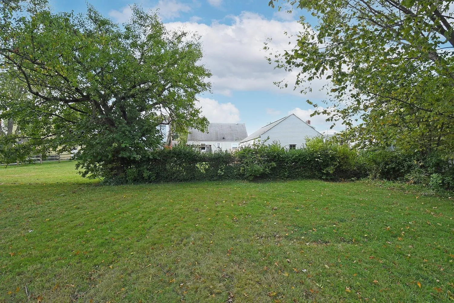 2 bed, 923 sqft, $1,750 — Photo 3
