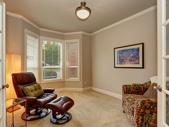 5th image of 5221 64th Ave NW
