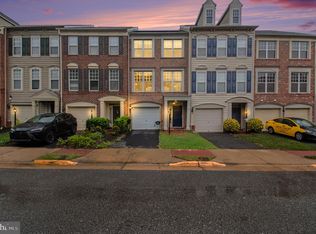 8139 Dove Cottage Ct, Lorton, VA 22079