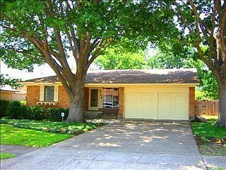1st image of 8739 Graywood Dr