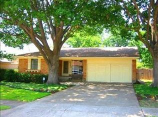 8739 Graywood Dr, Dallas, TX 75243