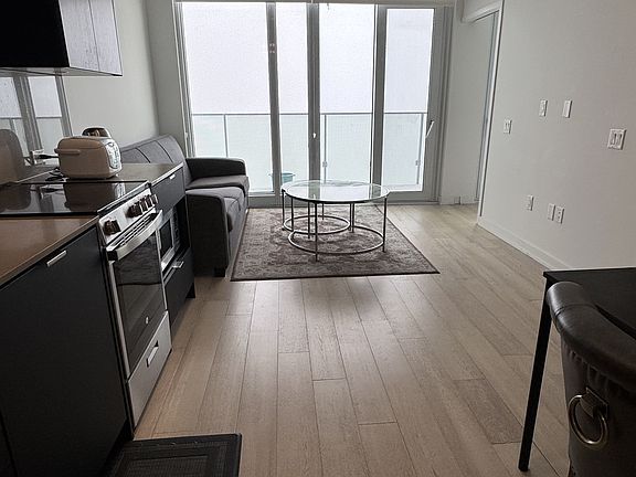 3rd image of 3883 Quartz Rd #5508