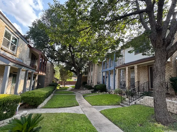 11303 Vance Jackson Rd #H2, San Antonio, TX 78230