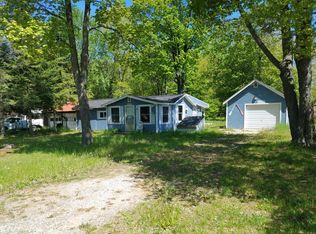 7139 Paradise Trl, Carp Lake, MI 49718