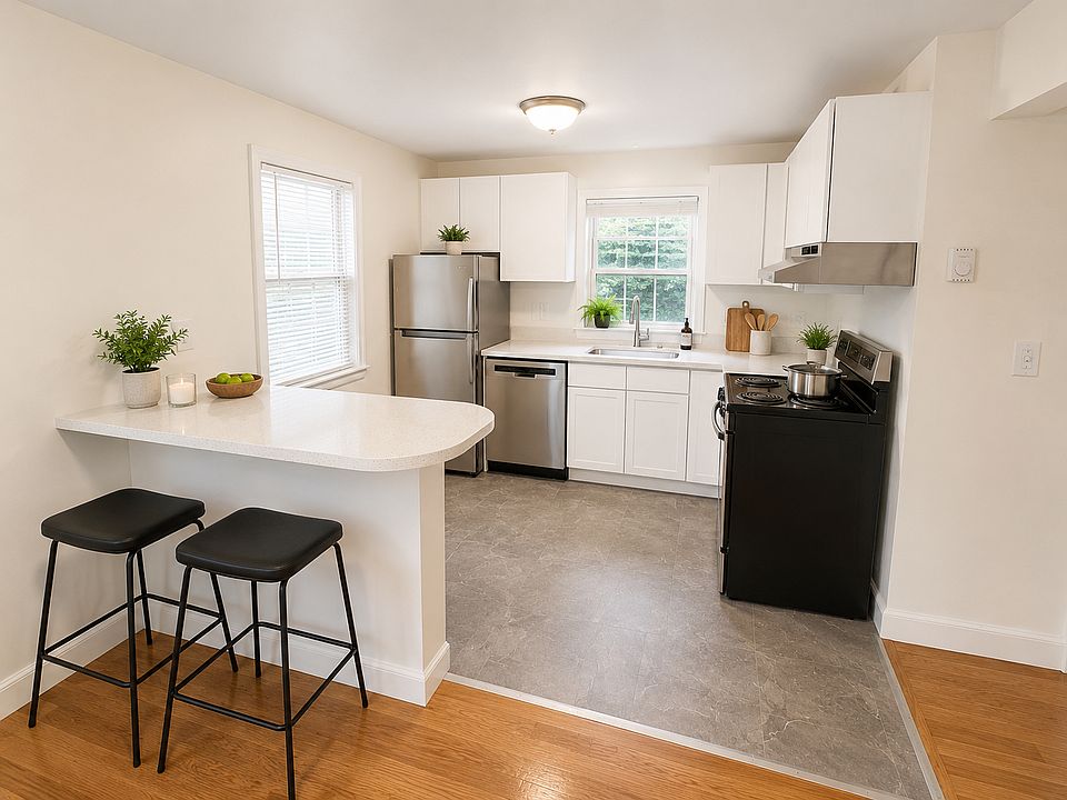 2nd image of 15 Park Ave APT 12