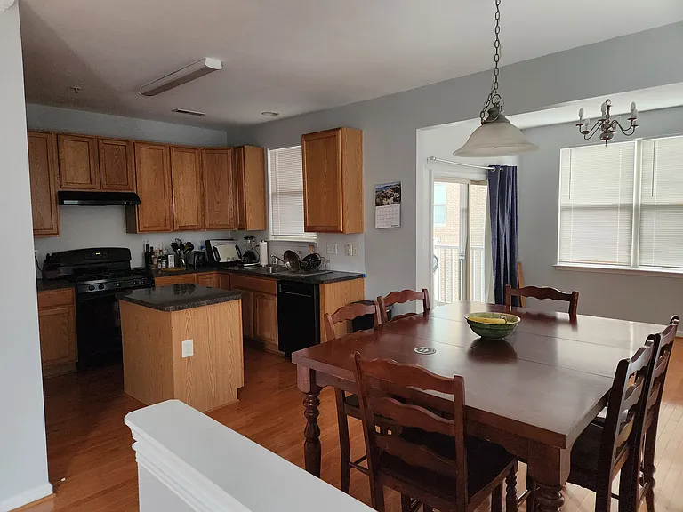 115 Lloyd St — Photo 8