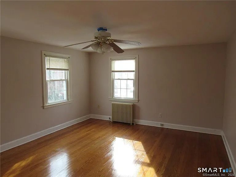 36 Rochford Ave — Photo 17