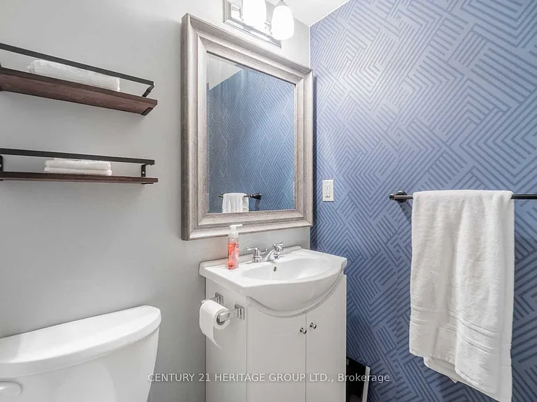621 Lansdowne Ave #812 — Photo 14