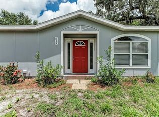 619 27th St W, Bradenton, FL 34205