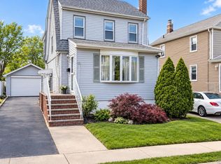 158 Cochran Place, Valley Stream, NY 11581