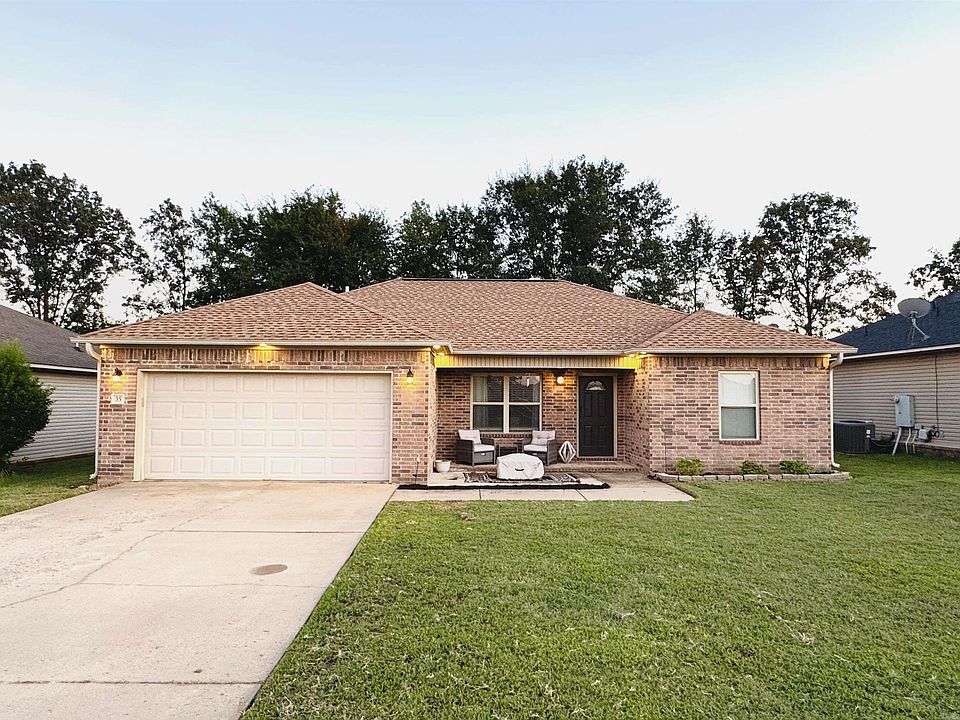 1st image of 35 Green Apple Dr