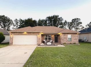 35 Green Apple Dr, Ward, AR 72176