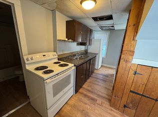 55 River St APT C, Windsor, VT 05089