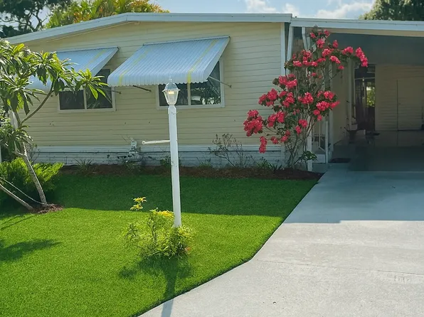 307 Egret Cir, Barefoot Bay, FL 32976