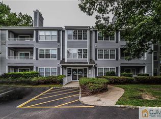 2303 Candlelight Ct #2303, Helmetta, NJ