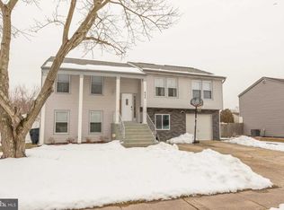 405 Denise Ln, Williamstown, NJ 08094