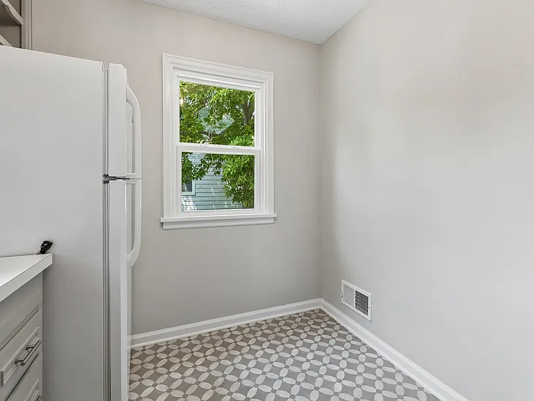 2602 Madison St — Photo 12