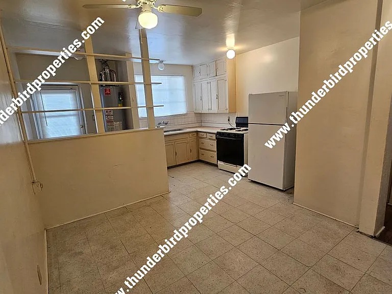 1622 Coal Ave SE — Photo 3