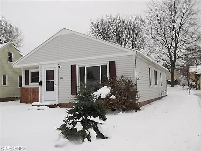 3603 Center Dr photo 1