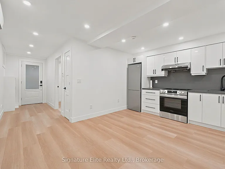 46 Byng Ave #LOWER — Photo 2