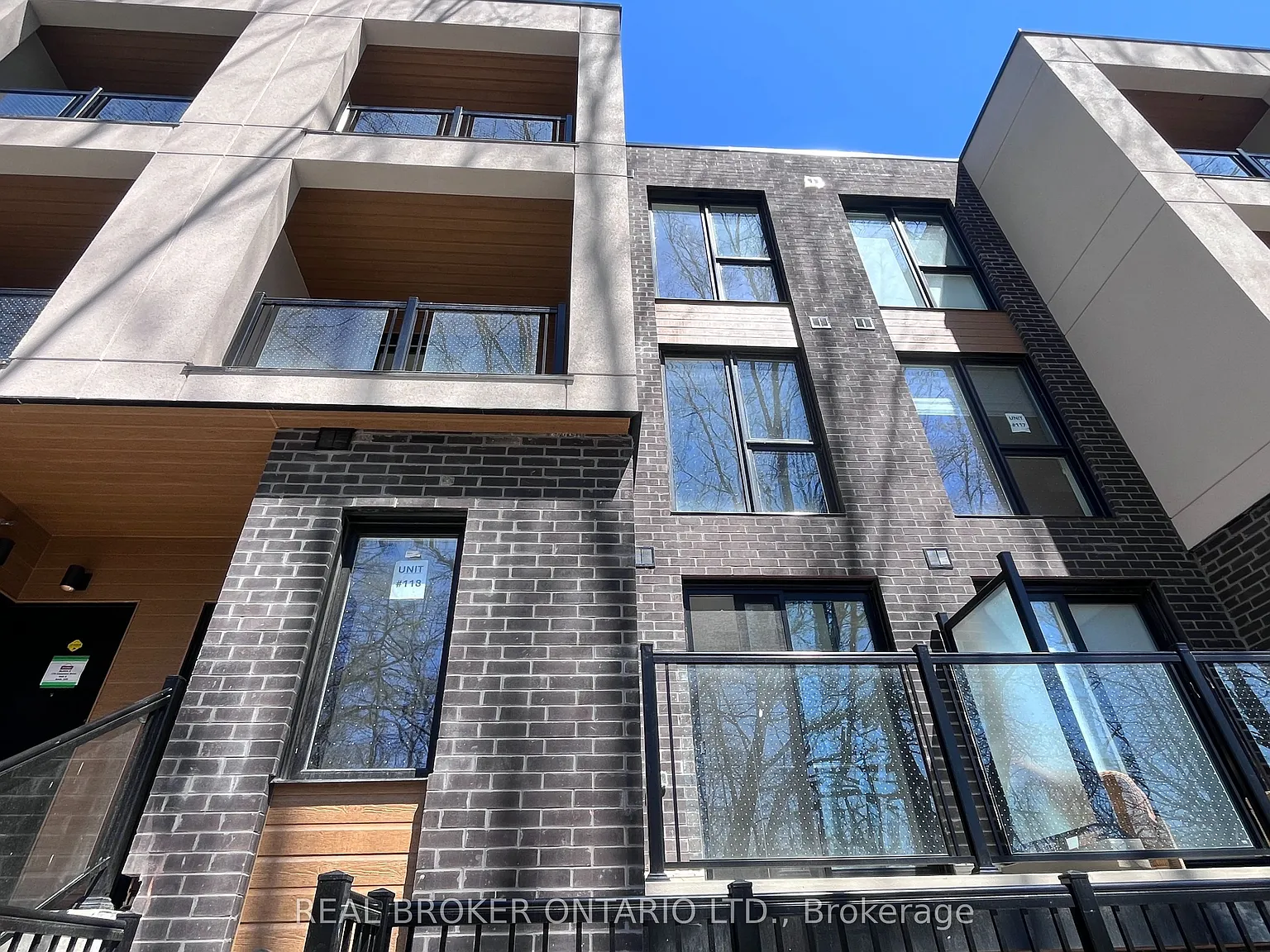 170 Clonmore Dr — Photo 2