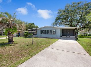 1025 Dustin Dr, Lady Lake, FL 32159