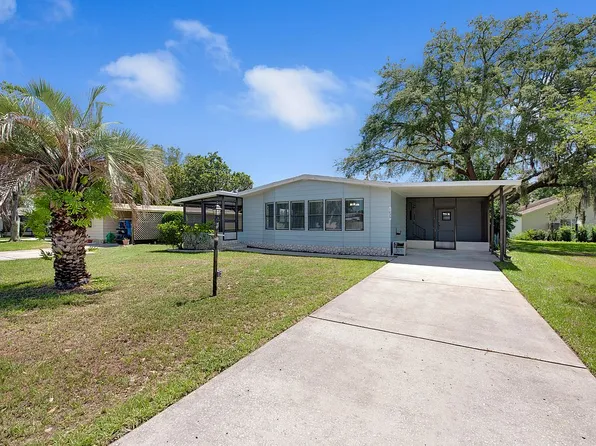 1025 Dustin Dr, Lady Lake, FL 32159