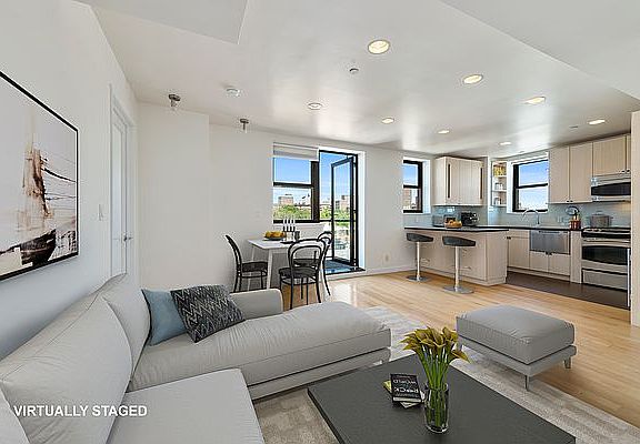 3rd image of 2101 Fredrick Douglass Blvd Unit Ph10b
