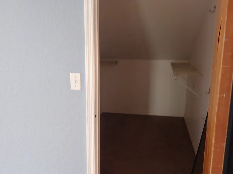 3RD FLOOR WALKIN
