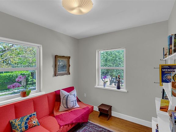 5th image of 5450 SW 76th St #3-C