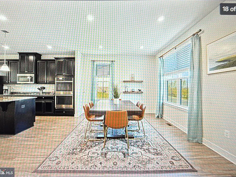1044 Rosecroft Ln — Photo 33