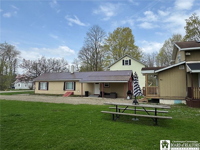 Listing photo 4