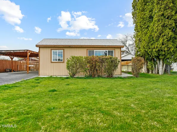 2110 S 7th Ave, Yakima, WA 98903