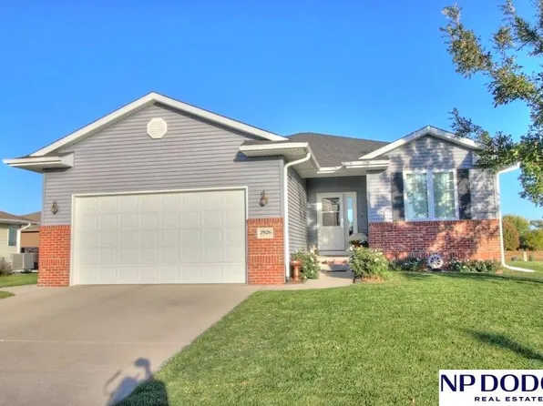 2926 N Laverna St, Fremont, NE 68025
