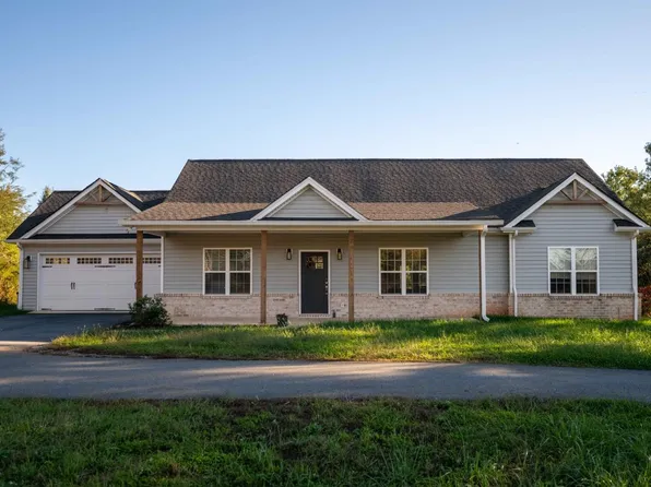 8161 Forest Rd, Goode, VA 24556