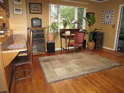 5th image of 34 Sandlewood Dr