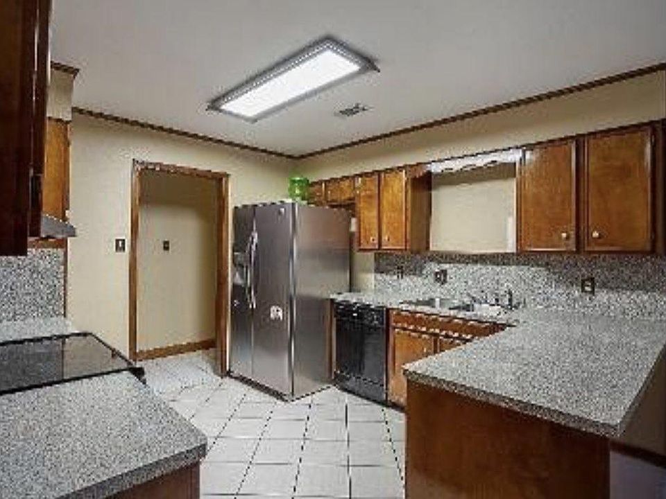2nd image of 1625 Bryant Way