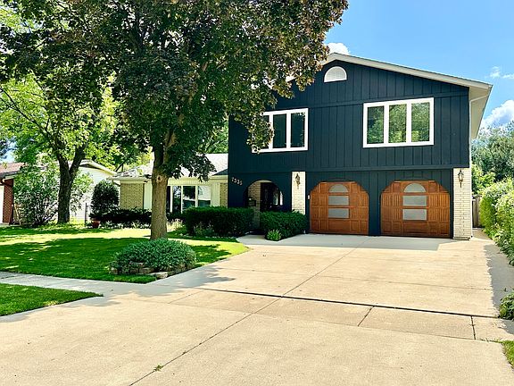 2nd image of 7335 Princeton Circle Dr