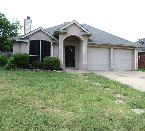 6034 Maple Leaf Dr Photo 1