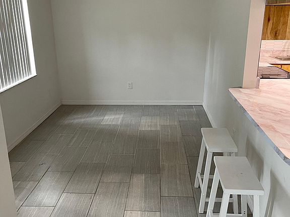3rd image of 410 Banana Cay Dr APT B