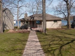 N21W28656 Louis Ave, Pewaukee, WI 53072