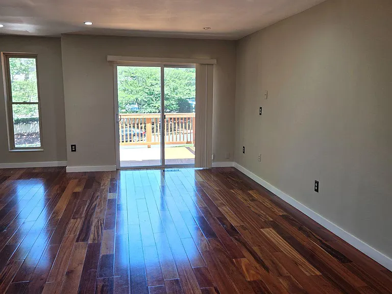 1733 Cy Ct — Photo 7