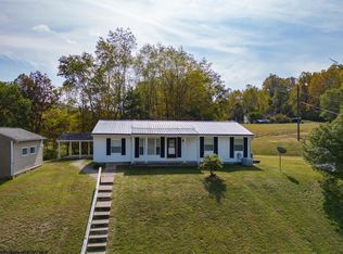 163 Hutchinson Hollow Rd, Mount Clare, WV 26408